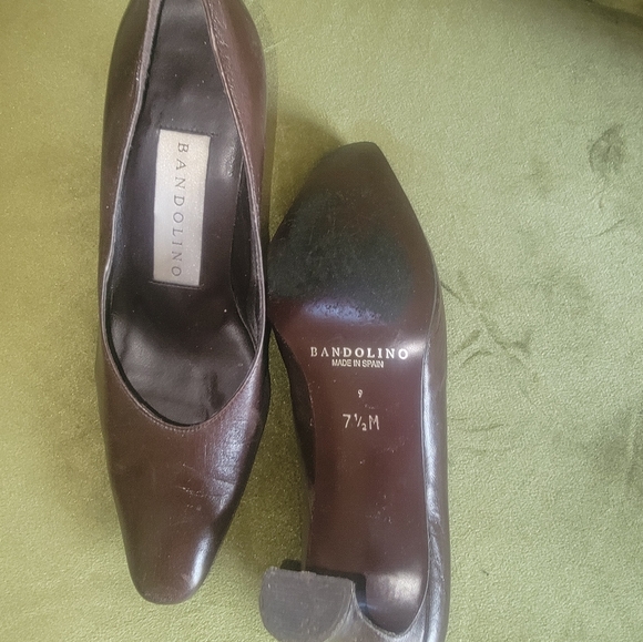 Misses sz 7.5 Bandolino Brown Leather Pumps High Heel Shoes - Picture 6 of 6